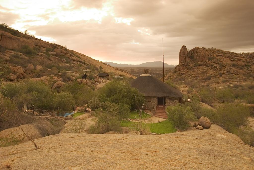 Erongo Wilderness Lodge Omaruru Exterior photo